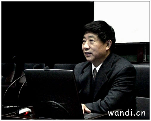 陈新剑在襄樊市委党校举办“谋事在人”讲座